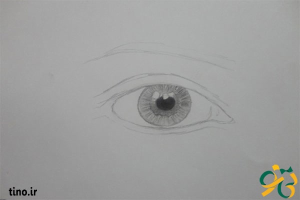 طراحی چشم با مداد سیاه قلم